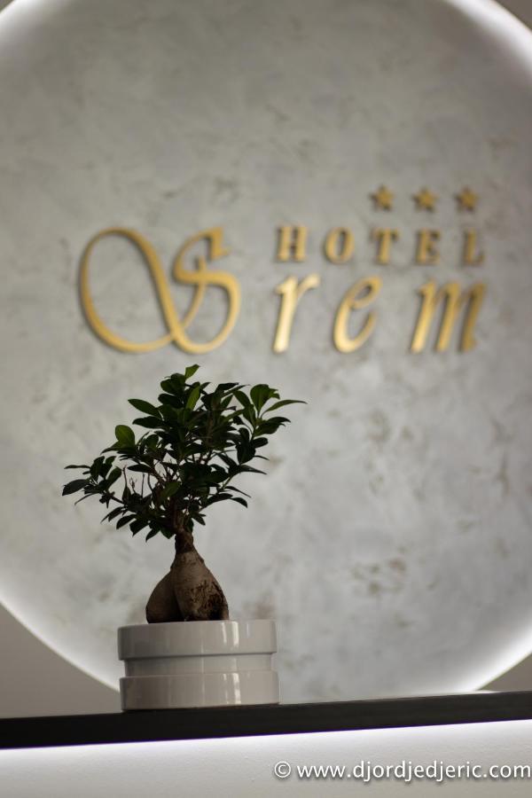 Hotel Srem Sremska Mitrovica Exterior foto